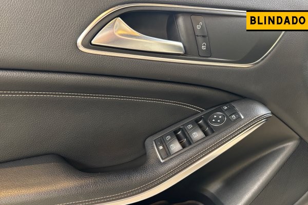 MERCEDES-BENZ A 200 1.6 TURBO URBAN 16V GASOLINA 4P AUTOMÁTICO 2013/2013